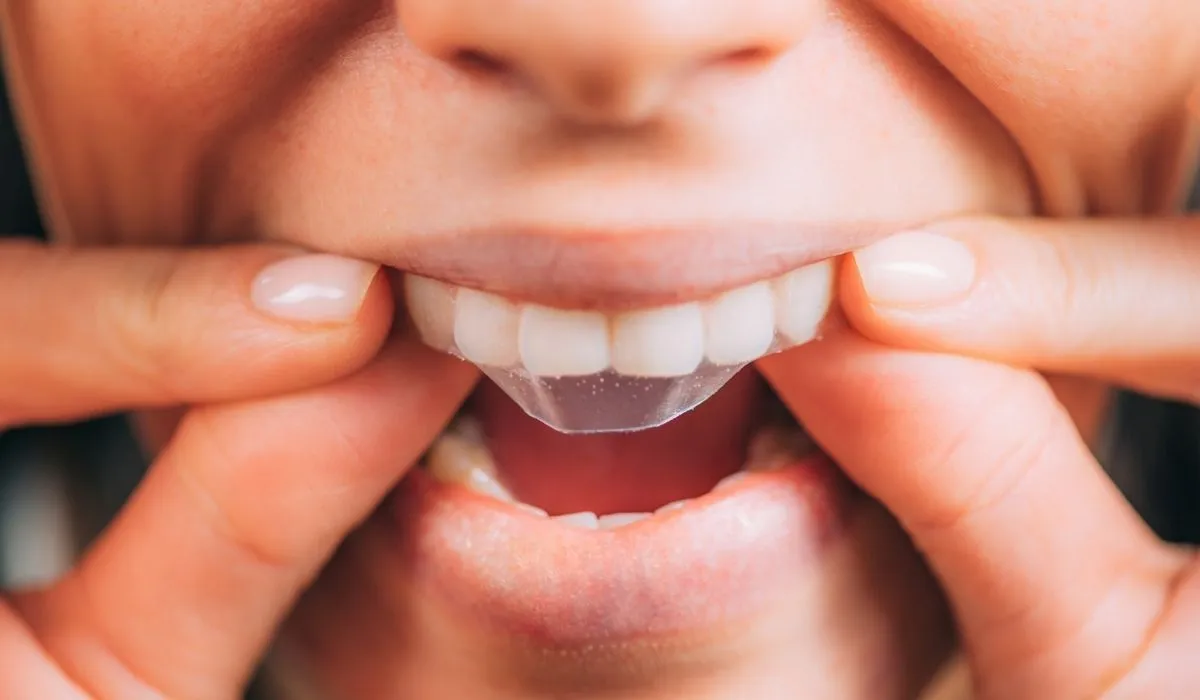 26807 whitening strip application