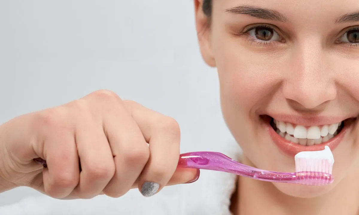 /img/26831-bright-smile-maintenance.webp