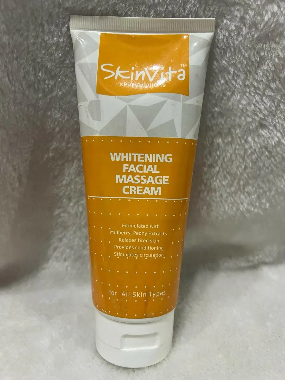 26841 skincare routine image