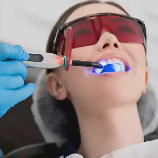 /img/26843-maintaining-white-teeth.webp