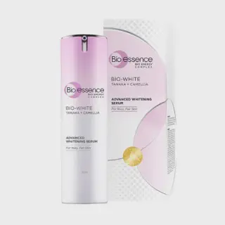 /img/26853-applying-serum.webp