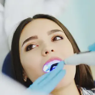 /img/26908-dental-checkup.webp