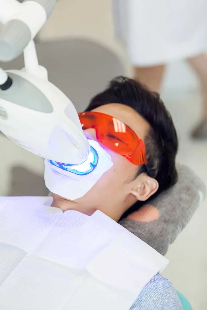 /img/26924-zoom-whitening-aftercare.webp