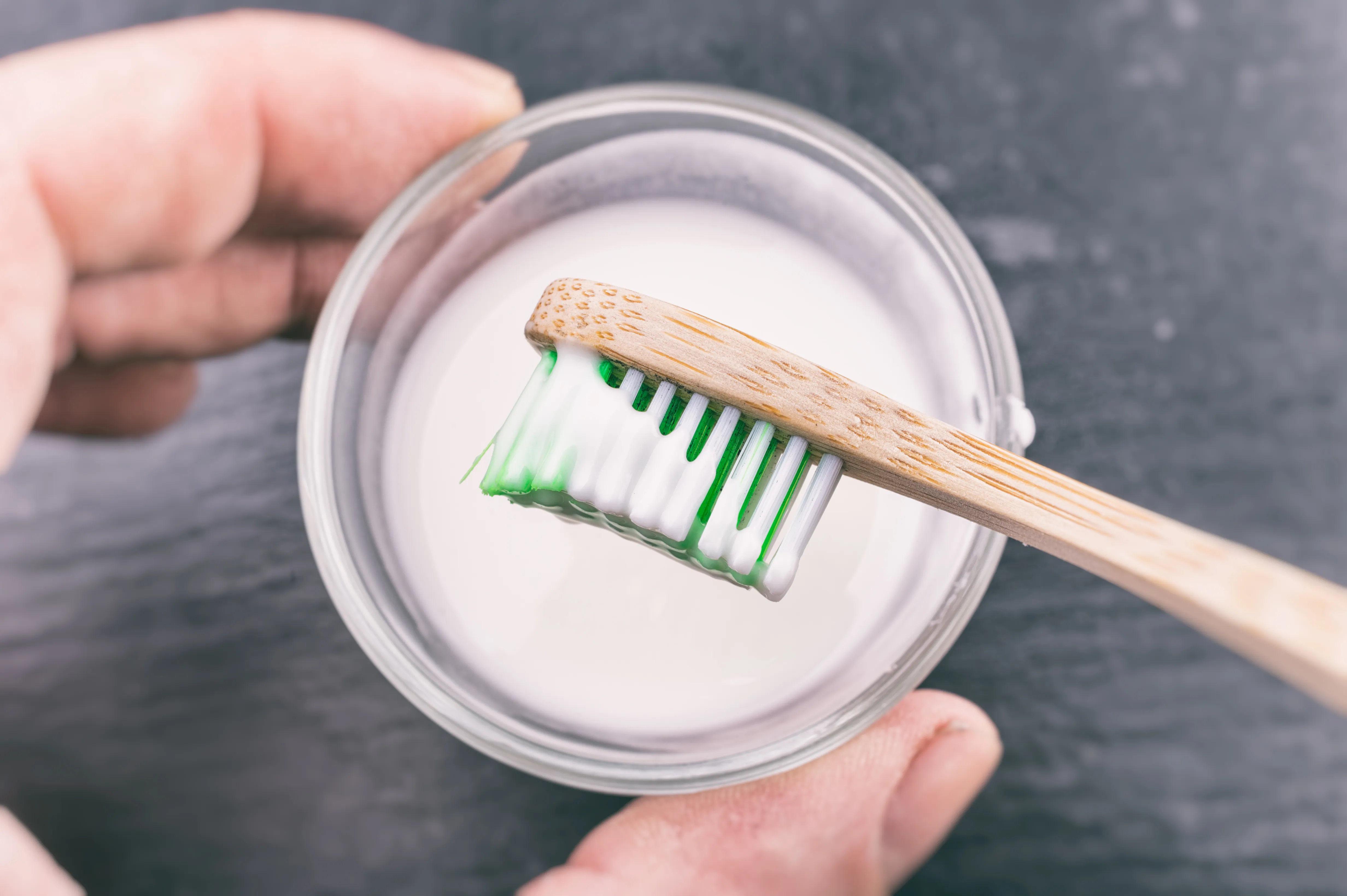 26949 baking soda teeth whitening mixing