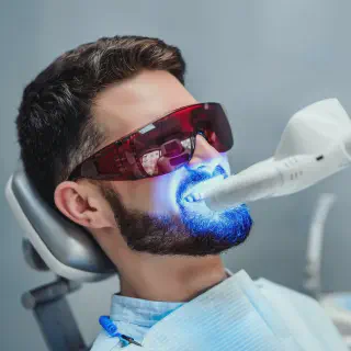 /img/26979-dental-checkup.webp