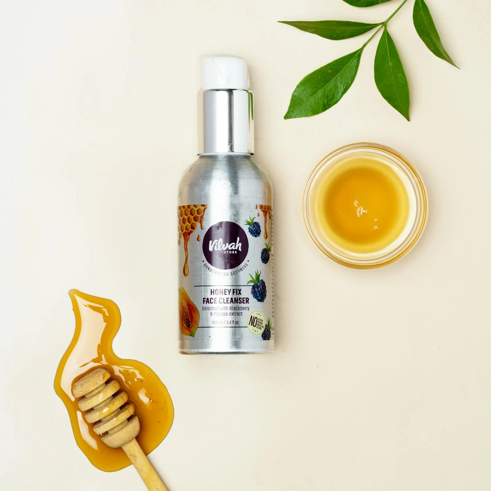 27093 glowing skin face wash