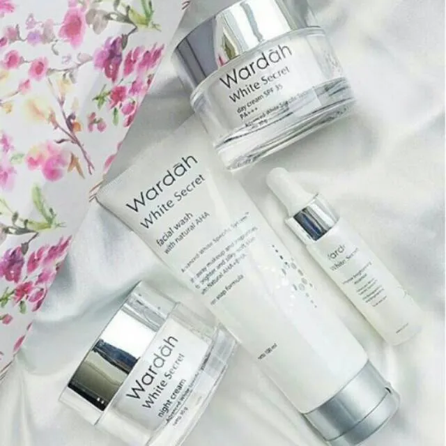 27104 wardah whitening secret skincare 3